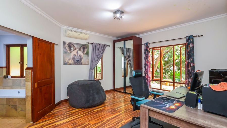 4 Bedroom Property for Sale in The Coves North West